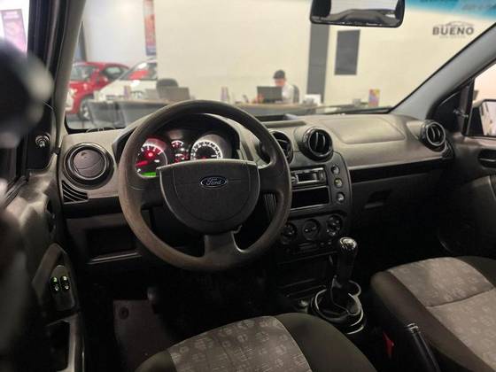 FORD FIESTA 1.0 MPI HATCH 8V FLEX 4P MANUAL